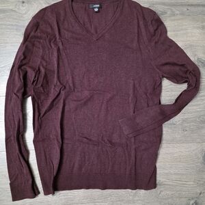 Alfani Men's V-Neck Sweater in Wine